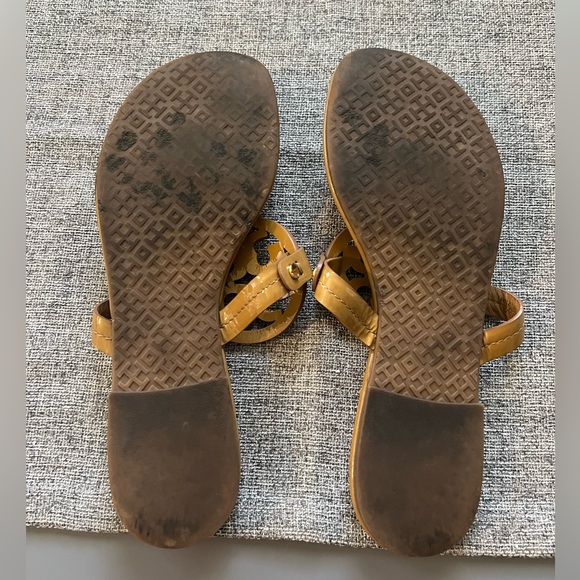 TORY BURCH MILLER SAND PATENT LEATHER SANDALS SIZE 7.5M – RETAIL $195.00+ - Picture 10 of 10